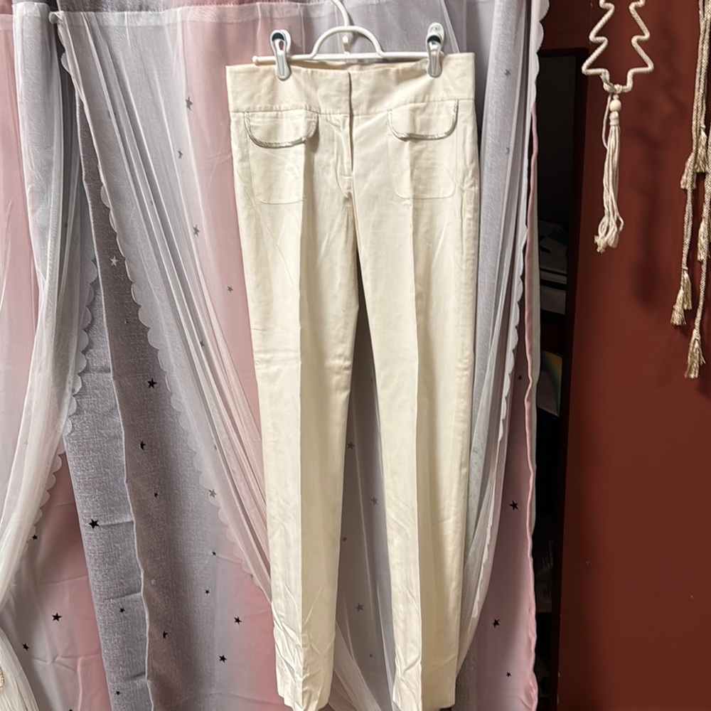 How and Wen - Off white Straight-Leg Pants
